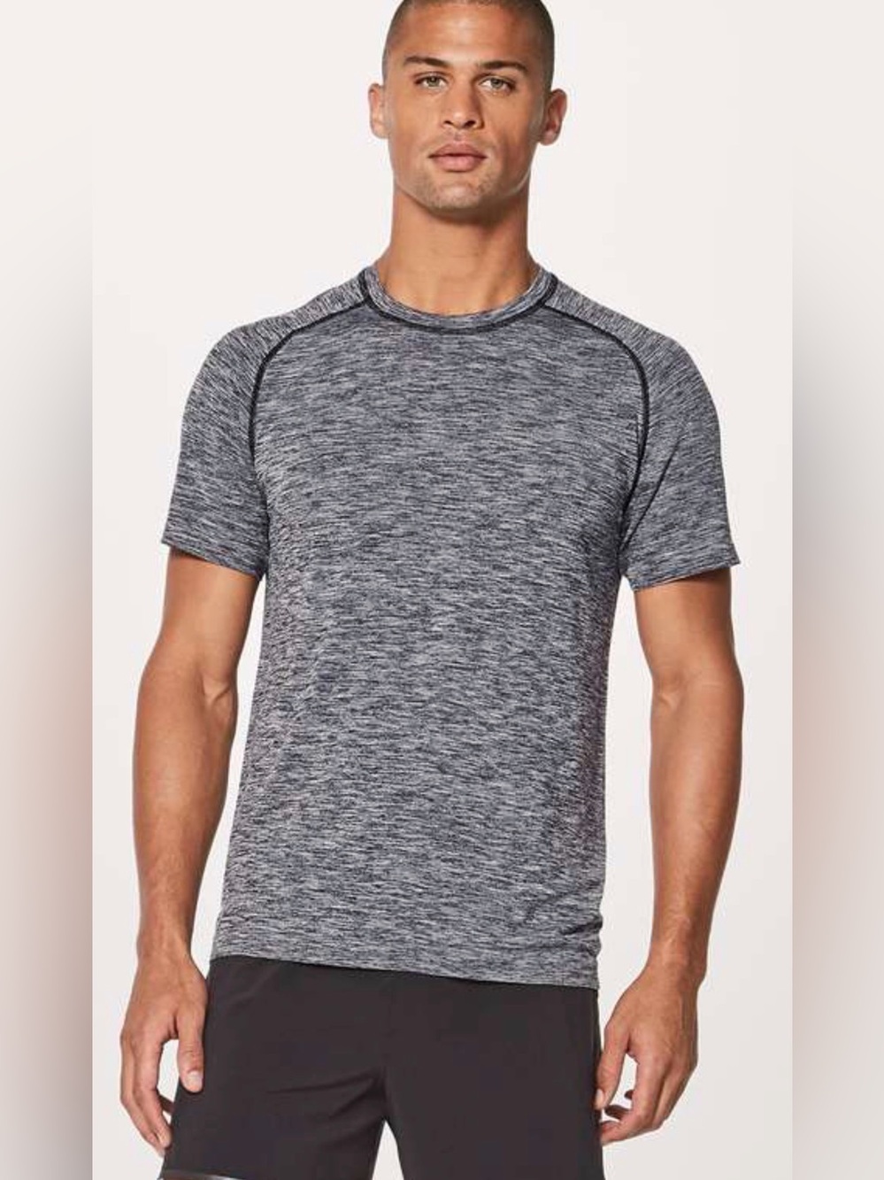 Lululemon Men's LARGE Metal Tech Surge Black White Performance Crew S/S Shirt